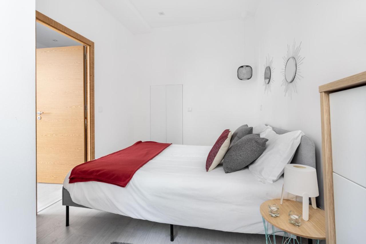 Altido Stylish Arroios Apartments, 20 Min To Centre Lisbon Luaran gambar