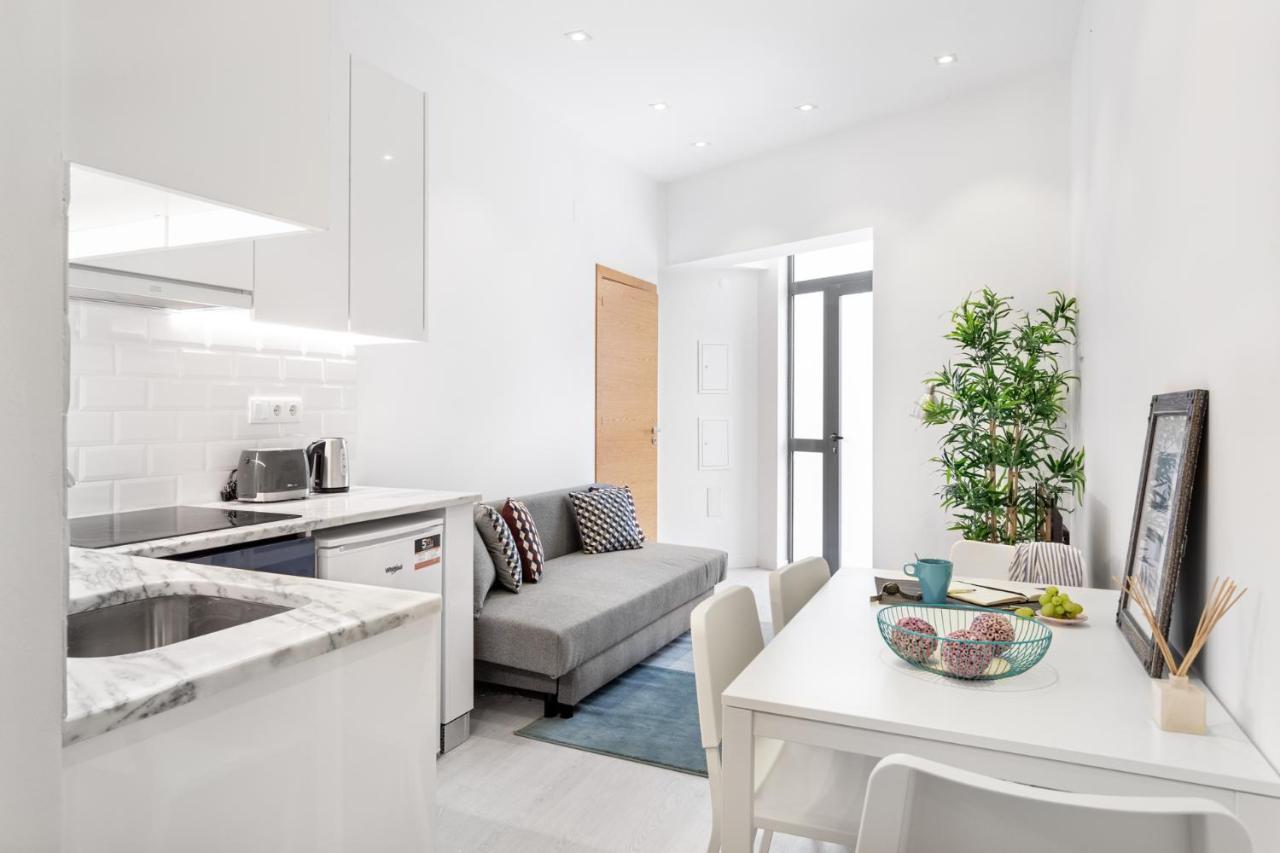 Altido Stylish Arroios Apartments, 20 Min To Centre Lisbon Luaran gambar